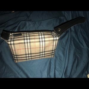 BURBERRY WRISTLET/MAKEUP BAG